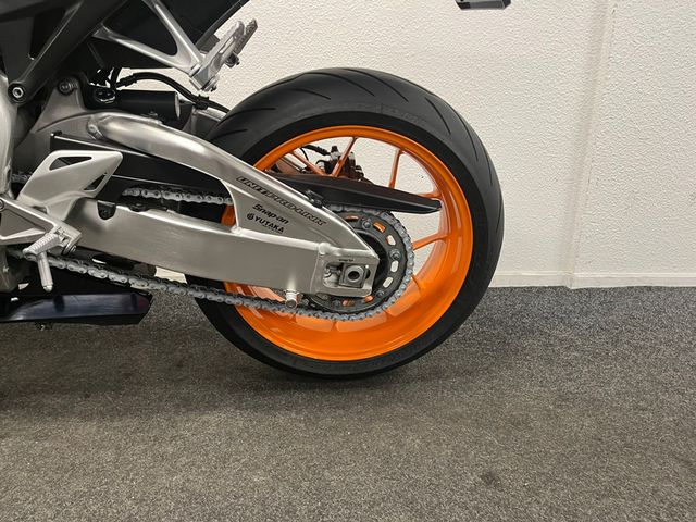 honda - cbr-1000-rr-fireblade-c-abs