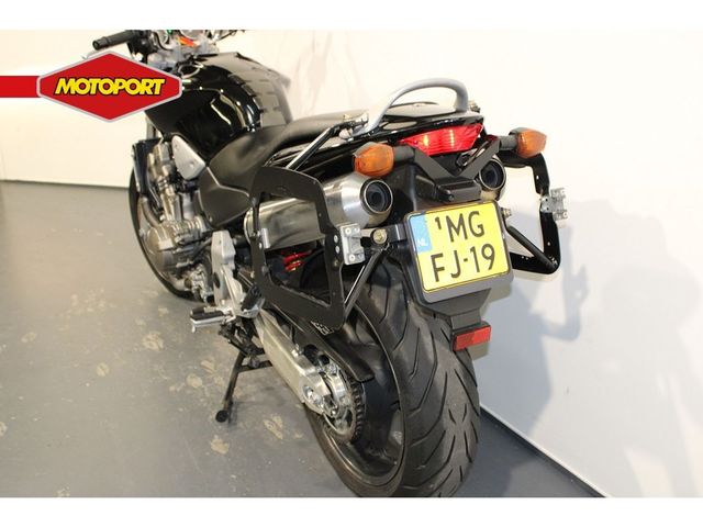 honda - cb-900-f-hornet