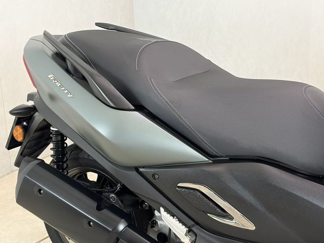 yamaha - tricity-300