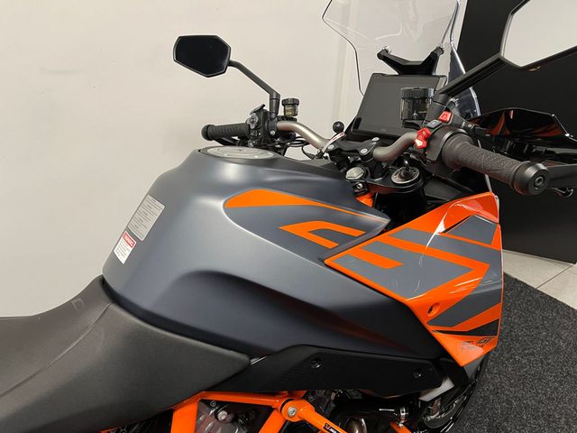ktm - 1290-super-duke-gt