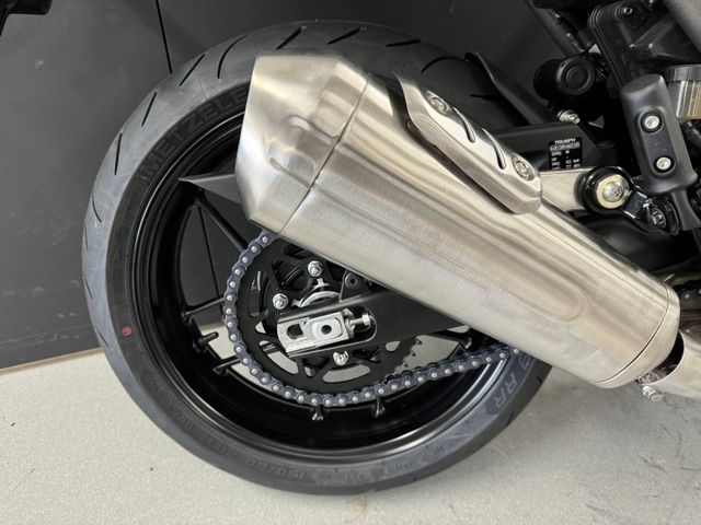 triumph - speed-400