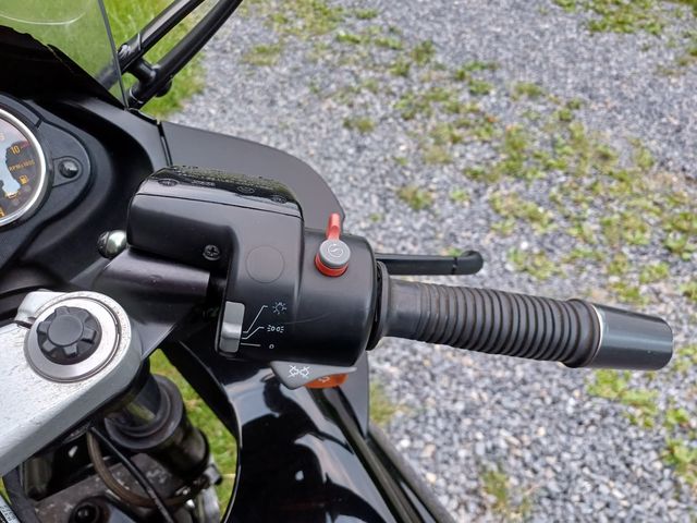 bmw - r-1100-s