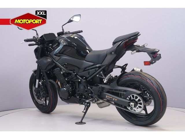 kawasaki - z900