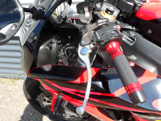 honda - cbr-1000-rr-fireblade