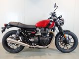 TRIUMPH SPEED TWIN 900