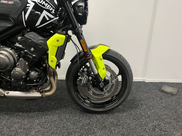 triumph - trident-660