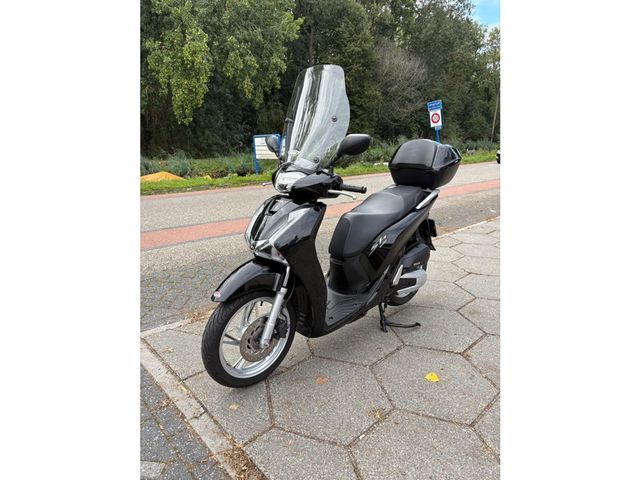 honda - sh-125i-c-abs