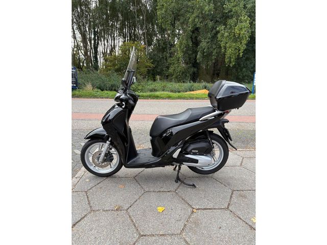 honda - sh-125i-c-abs