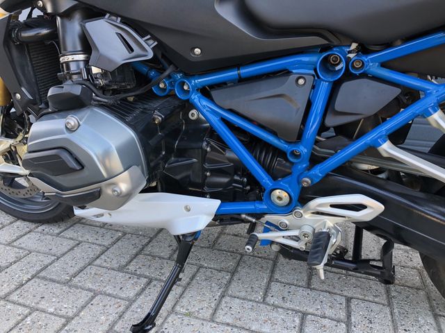 bmw - r-1200-r-abs