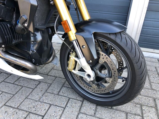 bmw - r-1200-r-abs