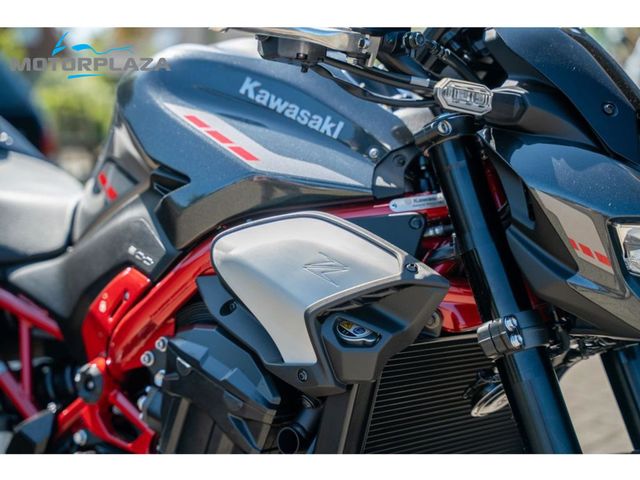 kawasaki - z900