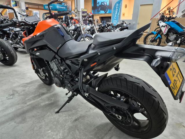 ktm - 890-duke