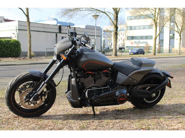 harley-davidson - softail-fxdr-114