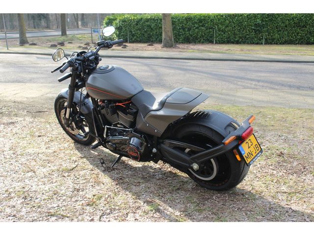 harley-davidson - softail-fxdr-114