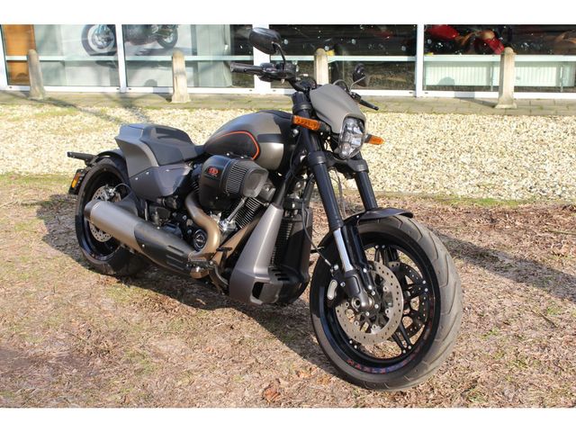 harley-davidson - softail-fxdr-114