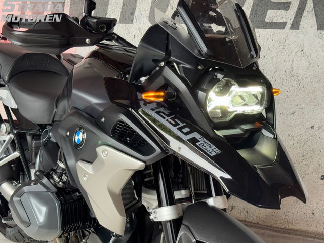 bmw - r-1250-gs-triple-black