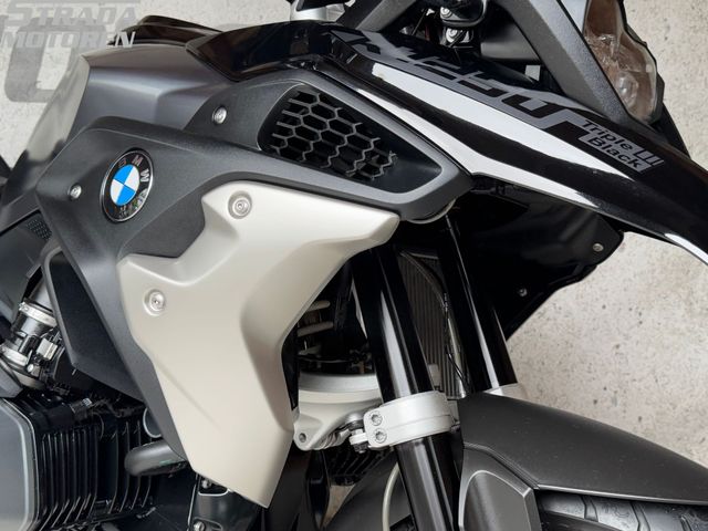 bmw - r-1250-gs-triple-black