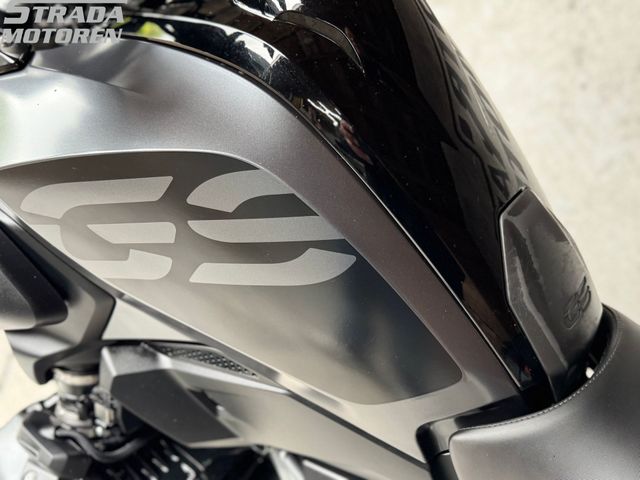 bmw - r-1250-gs-triple-black