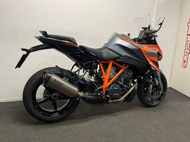 ktm - 1290-super-duke-gt