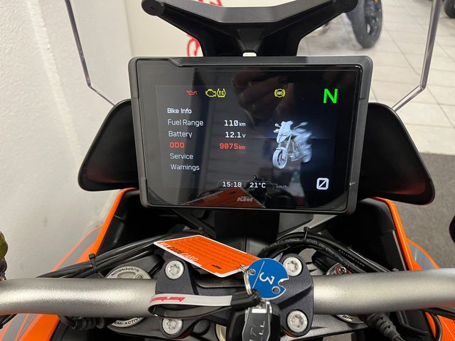ktm - 1290-super-duke-gt