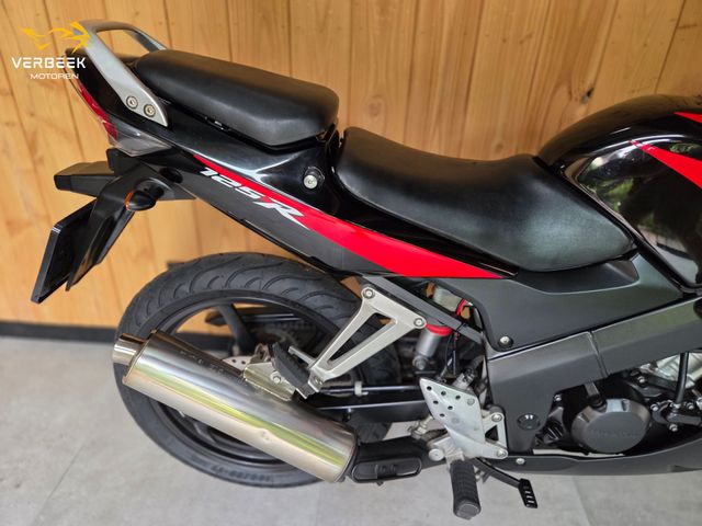 honda - cbr-125-r