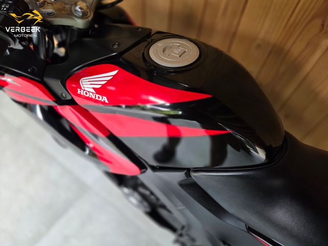 honda - cbr-125-r