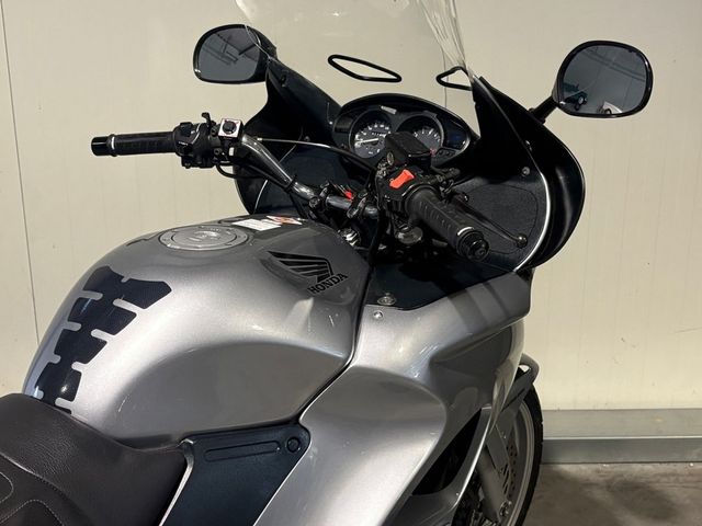 honda - nt-650-v-deauville