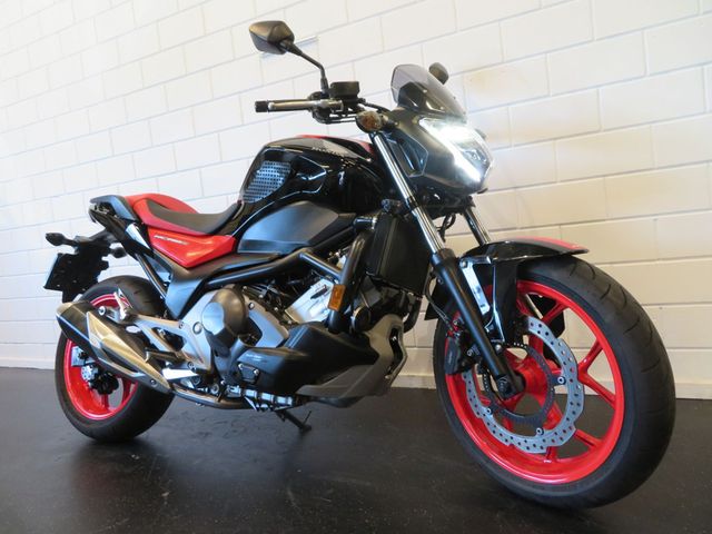 honda - nc-750-s-dct