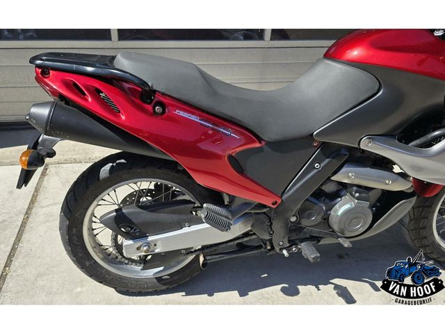 aprilia - pegaso-650