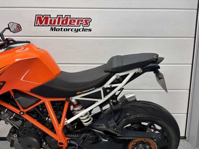 ktm - 1290-super-duke-r