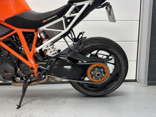 ktm - 1290-super-duke-r