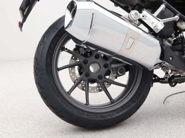 bmw - r-1250-r