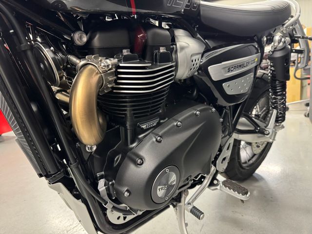 triumph - scrambler-1200-xe