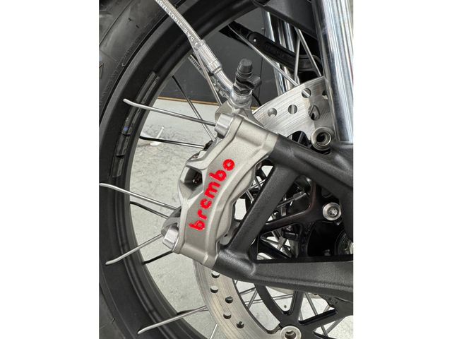 triumph - scrambler-1200-xe