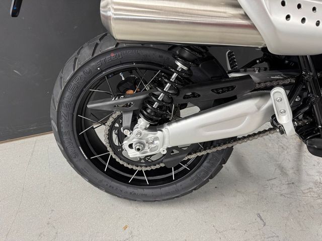 triumph - scrambler-1200-xe