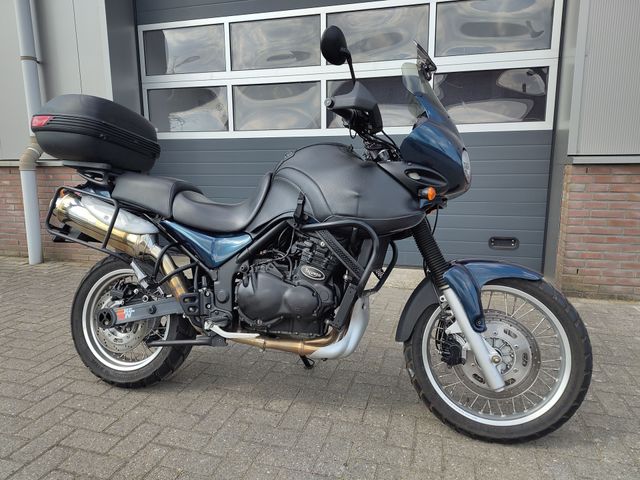 triumph - tiger-900
