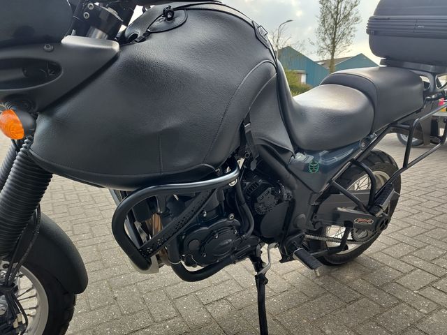 triumph - tiger-900