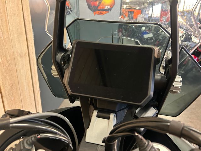 ktm - 1290-super-adventure-s