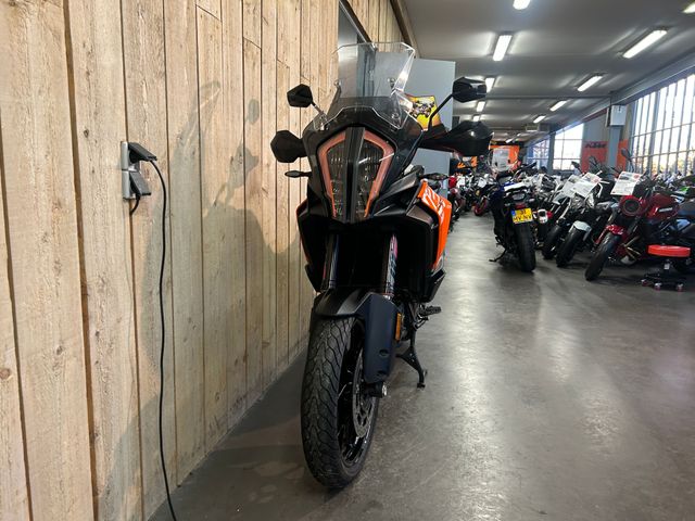 ktm - 1290-super-adventure-s