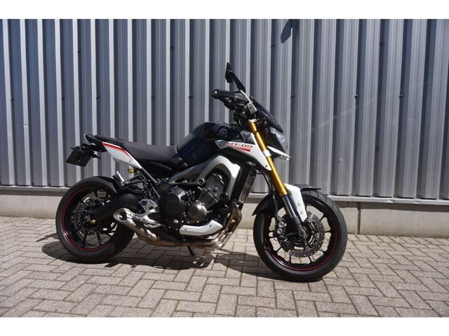 yamaha - mt-09-street-rally