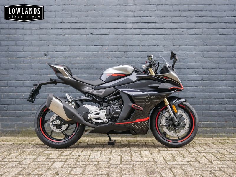 Cfmoto 450 SR 2026 nieuw