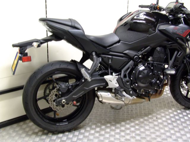 kawasaki - z650-abs