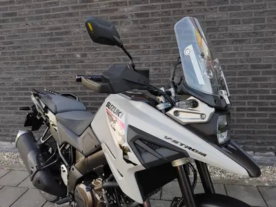 SUZUKI V-STROM 1050 – foto 4