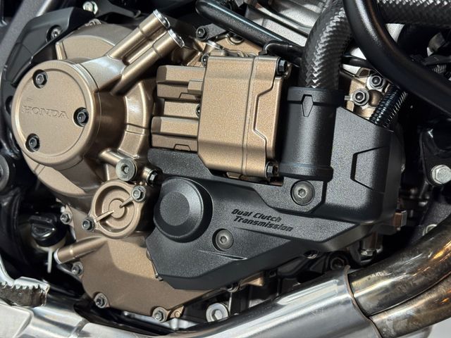 honda - crf-1000-l-africa-twin-dct