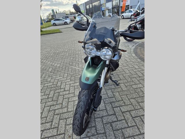 moto-guzzi - v-85-tt