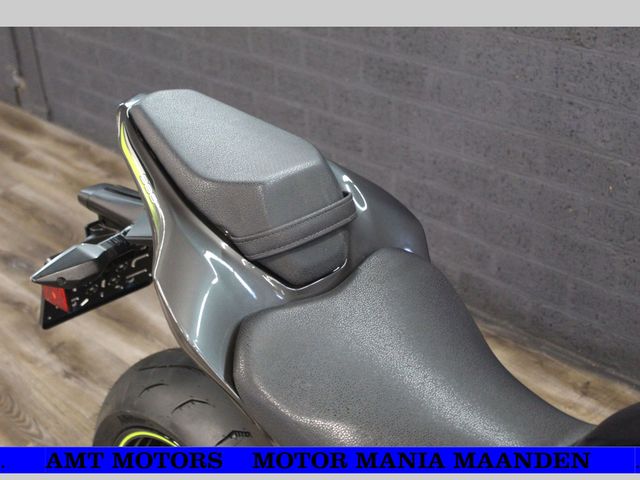 kawasaki - z900