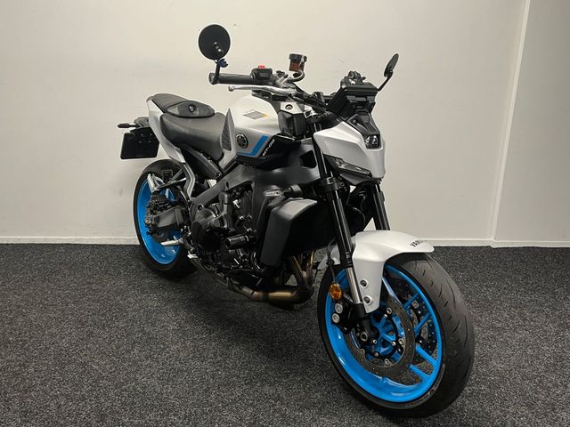 yamaha - mt-09-y-amt