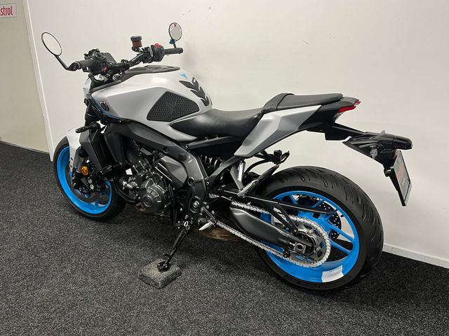 yamaha - mt-09-y-amt