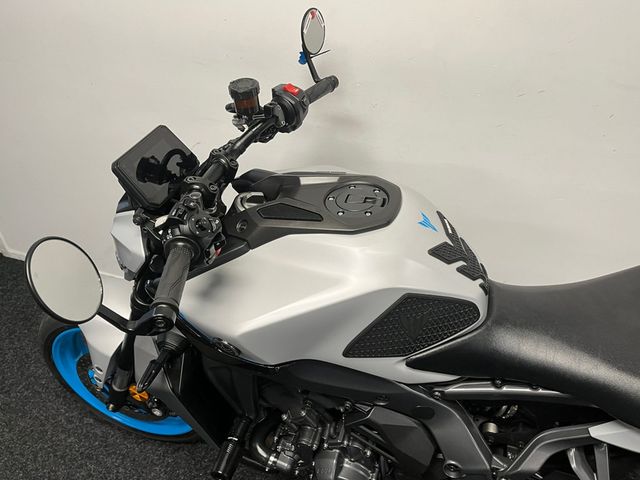 yamaha - mt-09-y-amt