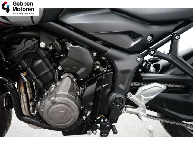 triumph - trident-660